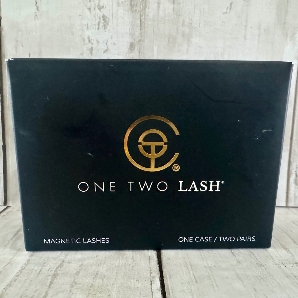 One Two Lash Magnetic Lashes Original OT 135 Natural Half Lash Sandwich Style